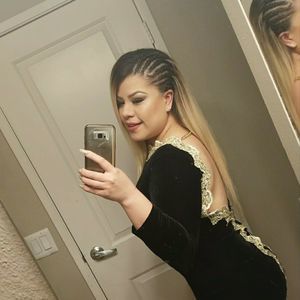 Meet your Posher, Monika